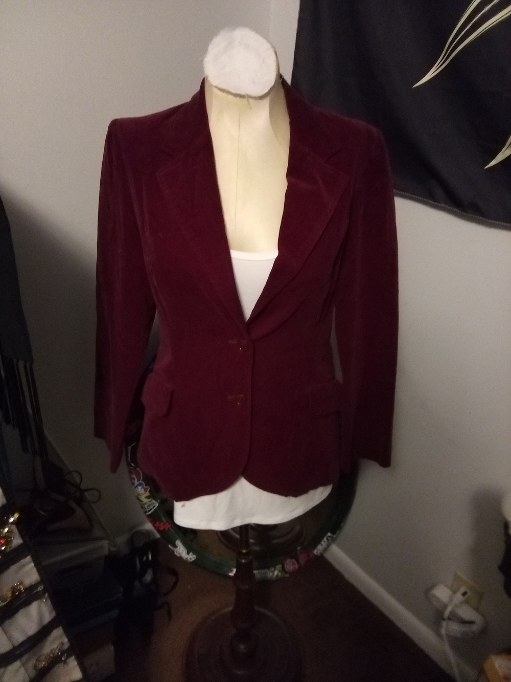 Tailored Velvet Blazer in Deep Wine